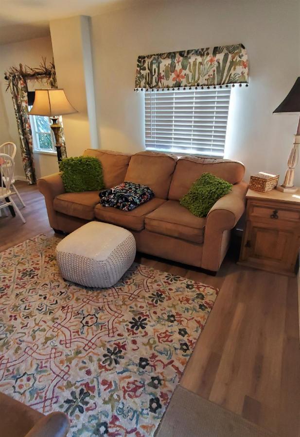 2 Bike 2br Casita Near Uofa, Tmc, Tucson,
